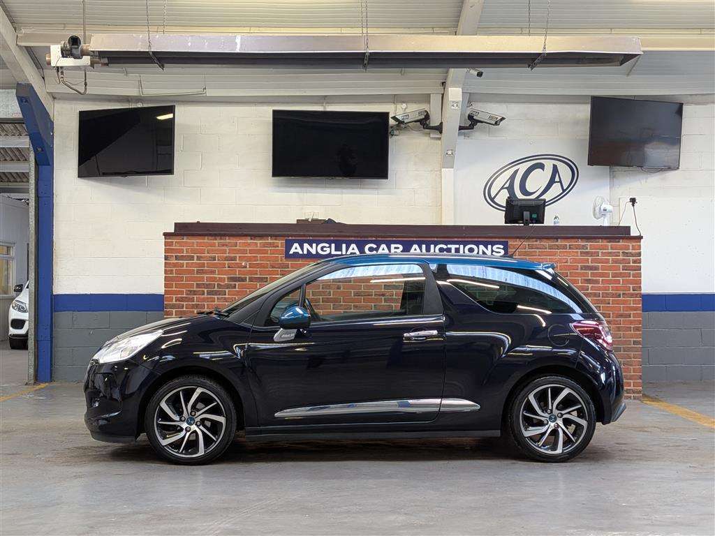 <p>2016 DS DS3 DSTYLE NAV PURETECH S</p>
