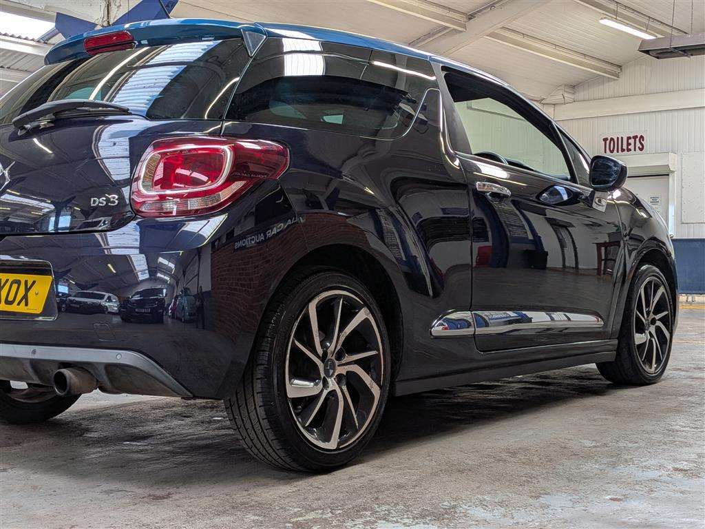 <p>2016 DS DS3 DSTYLE NAV PURETECH S</p>