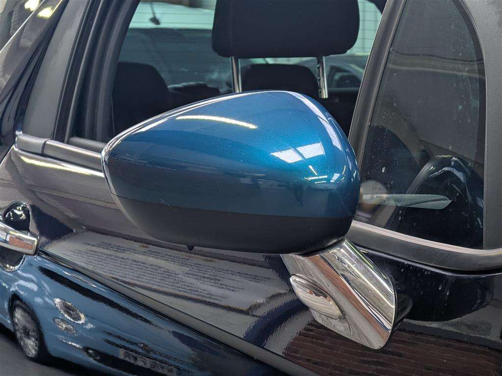 <p>2016 DS DS3 DSTYLE NAV PURETECH S</p>