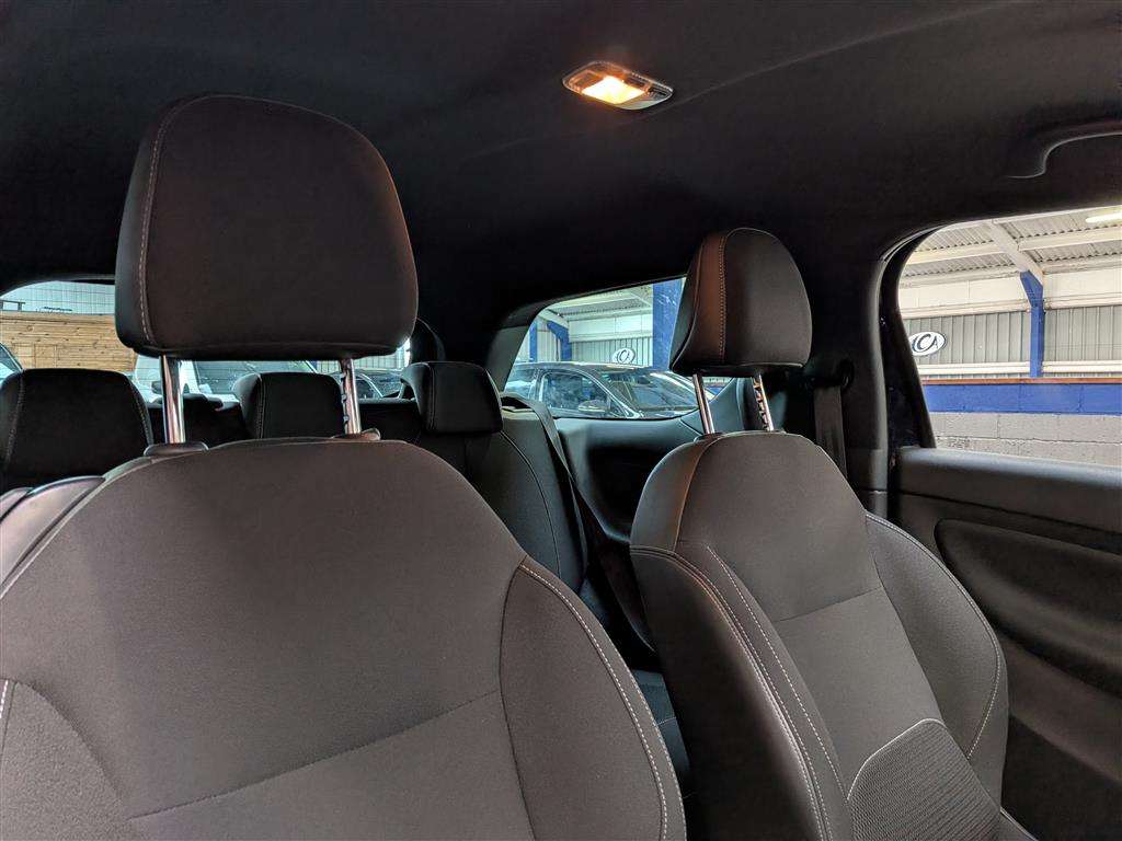 <p>2016 DS DS3 DSTYLE NAV PURETECH S</p>