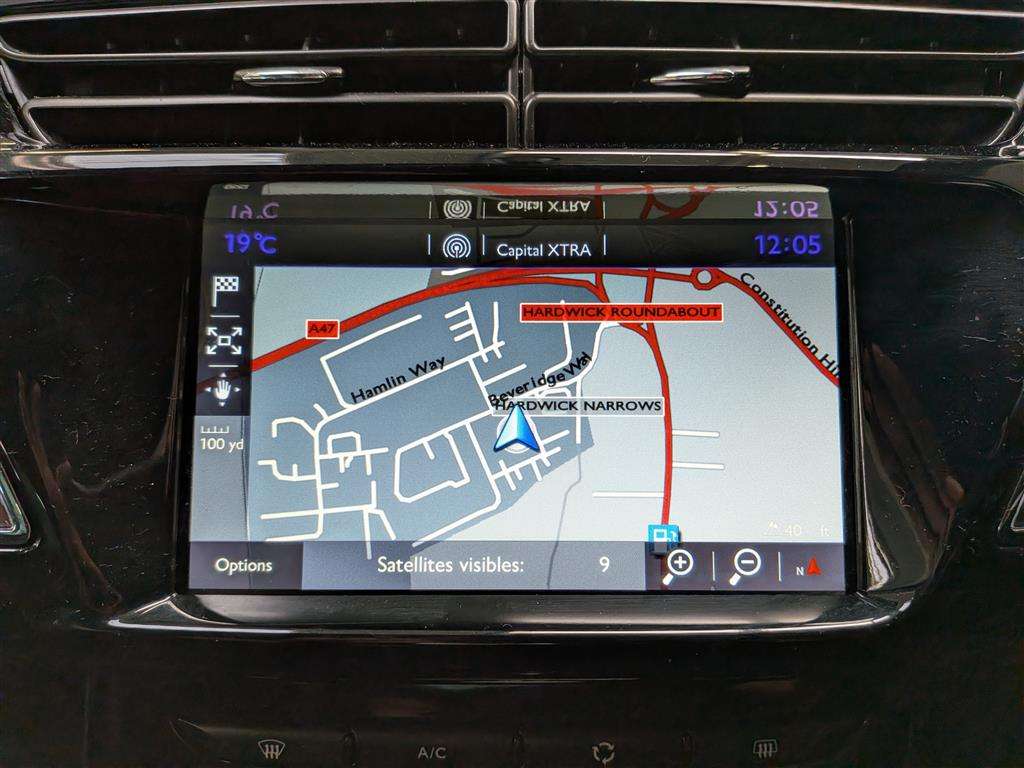 <p>2016 DS DS3 DSTYLE NAV PURETECH S</p>