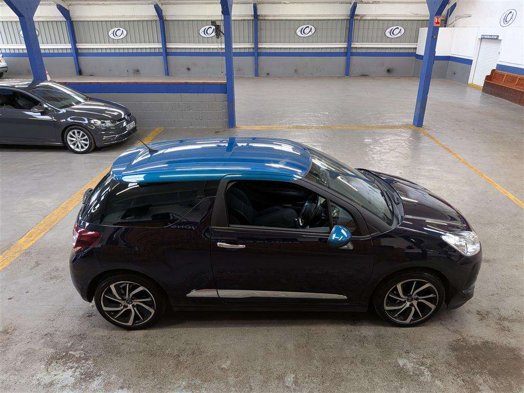 <p>2016 DS DS3 DSTYLE NAV PURETECH S</p>