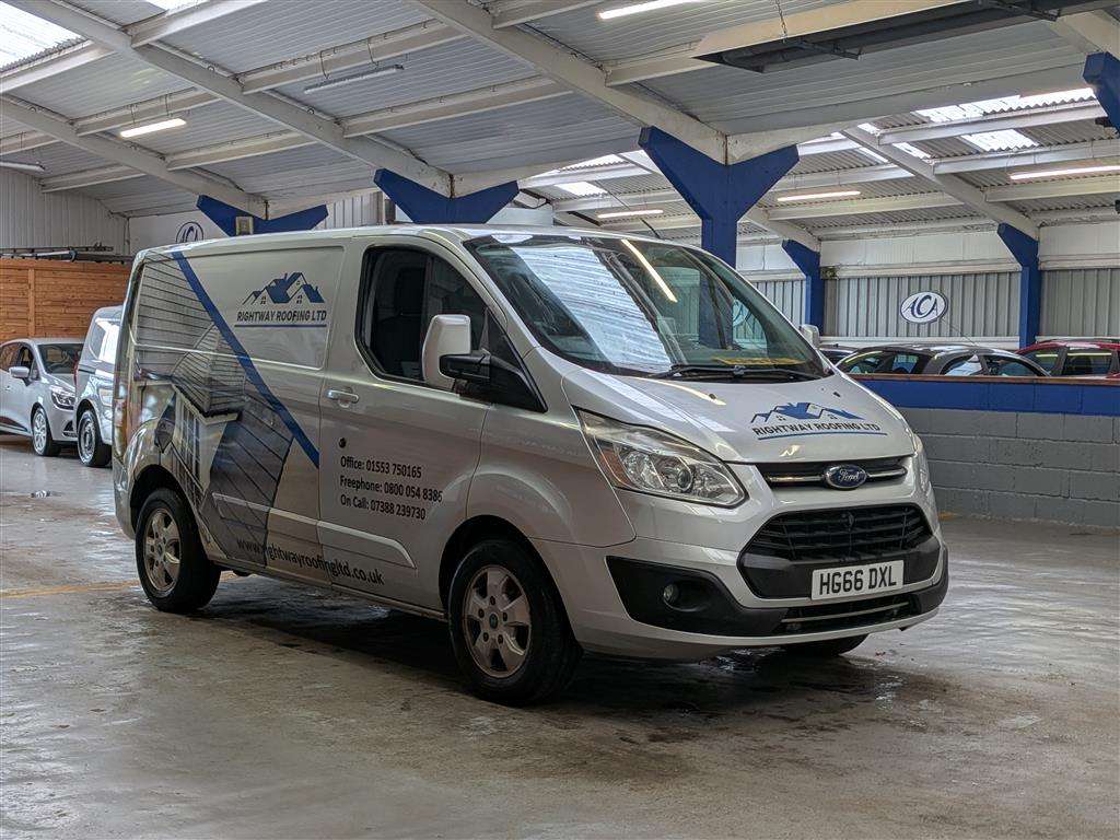 <p>2016 FORD TRANSIT CUSTOM 270 LIMITE</p>