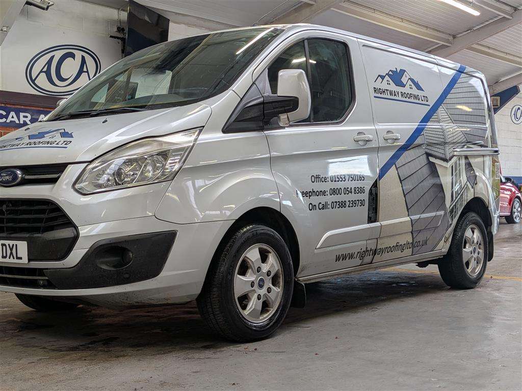 <p>2016 FORD TRANSIT CUSTOM 270 LIMITE</p>