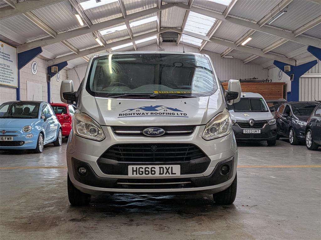 <p>2016 FORD TRANSIT CUSTOM 270 LIMITE</p>