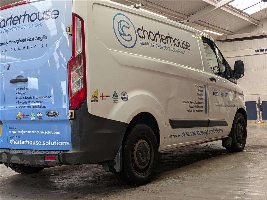 <p>2015 FORD TRANSIT CUSTOM 270 ECO-TE</p>