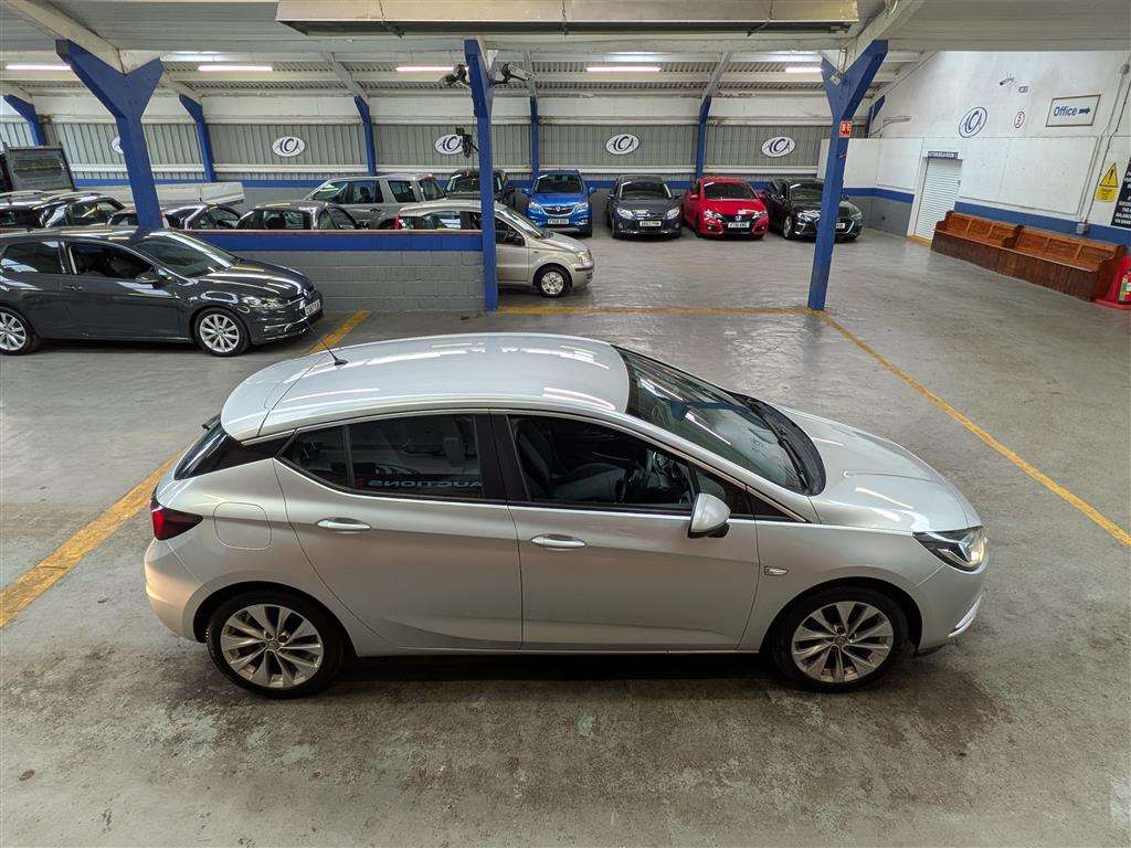 <p>2017 VAUXHALL ASTRA DESIGN CDTI S/S</p>