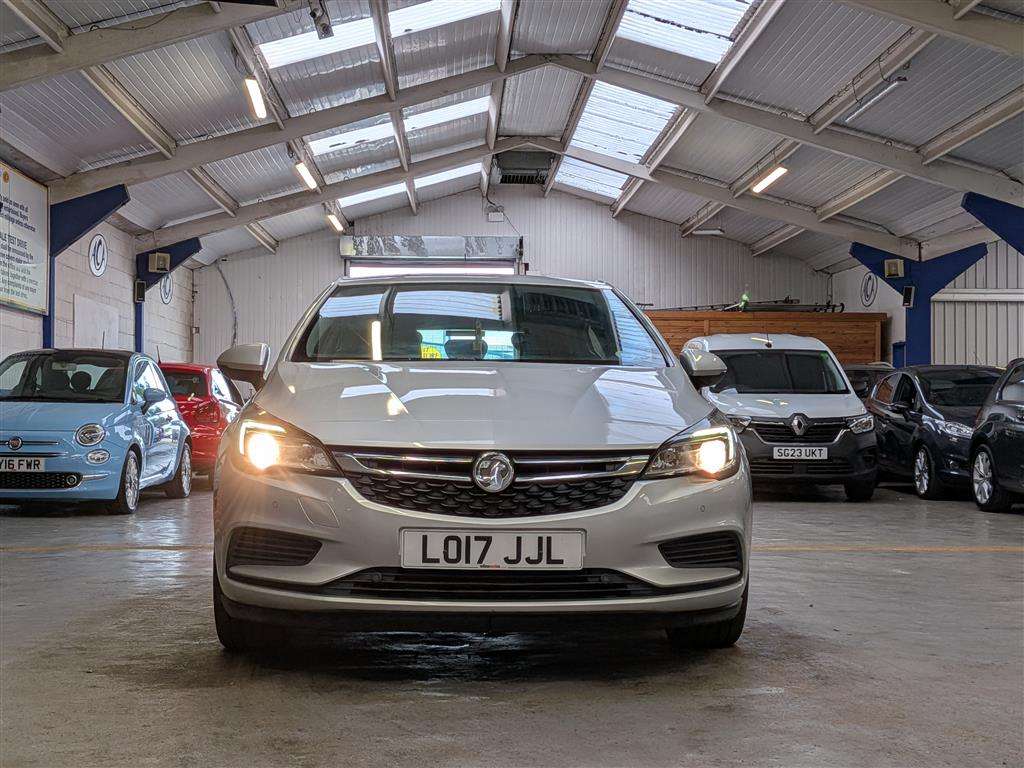 <p>2017 VAUXHALL ASTRA DESIGN CDTI S/S</p>
