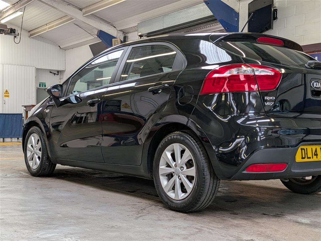 <p>2014 KIA RIO VR7</p>