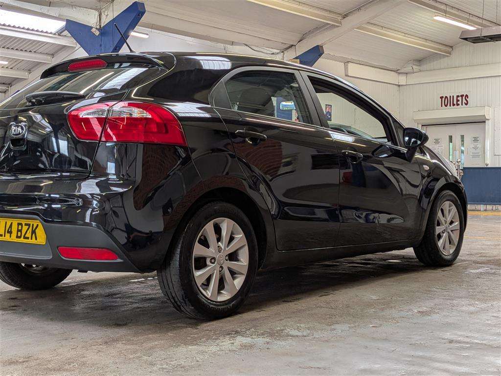 <p>2014 KIA RIO VR7</p>