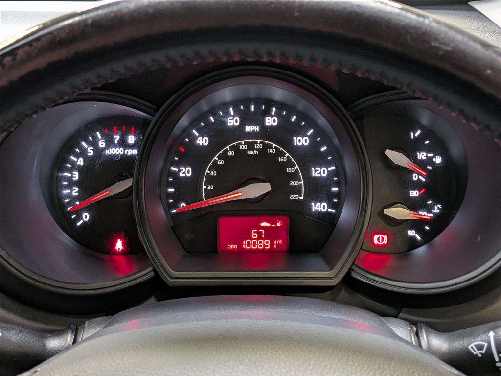 <p>2014 KIA RIO VR7</p>