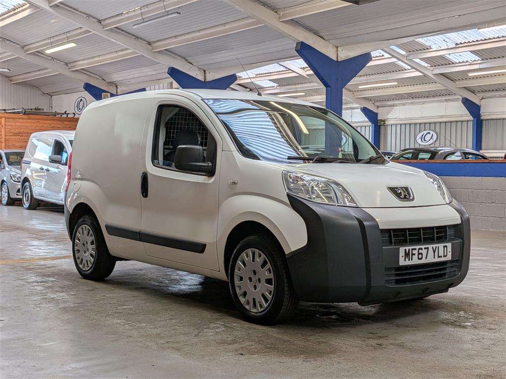 <p>2017 PEUGEOT BIPPER PROFESSIONAL HDI</p>