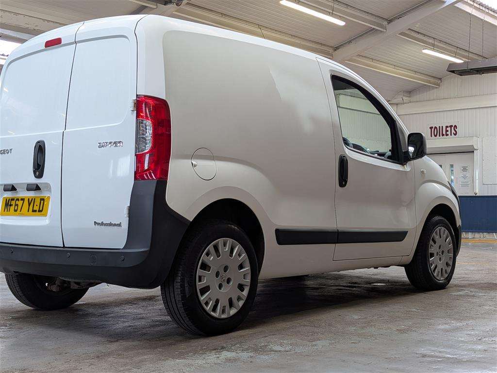 <p>2017 PEUGEOT BIPPER PROFESSIONAL HDI</p>