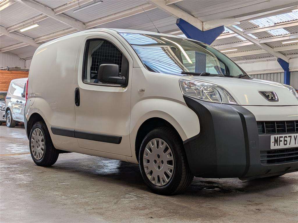<p>2017 PEUGEOT BIPPER PROFESSIONAL HDI</p>