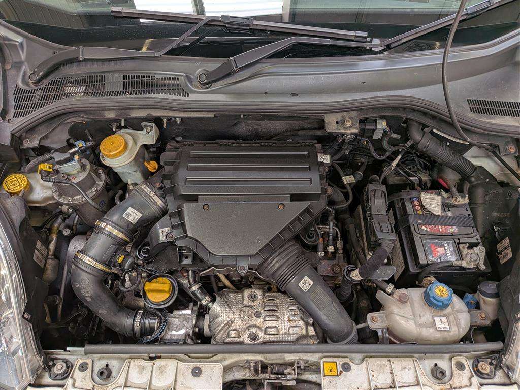 <p>2017 PEUGEOT BIPPER PROFESSIONAL HDI</p>