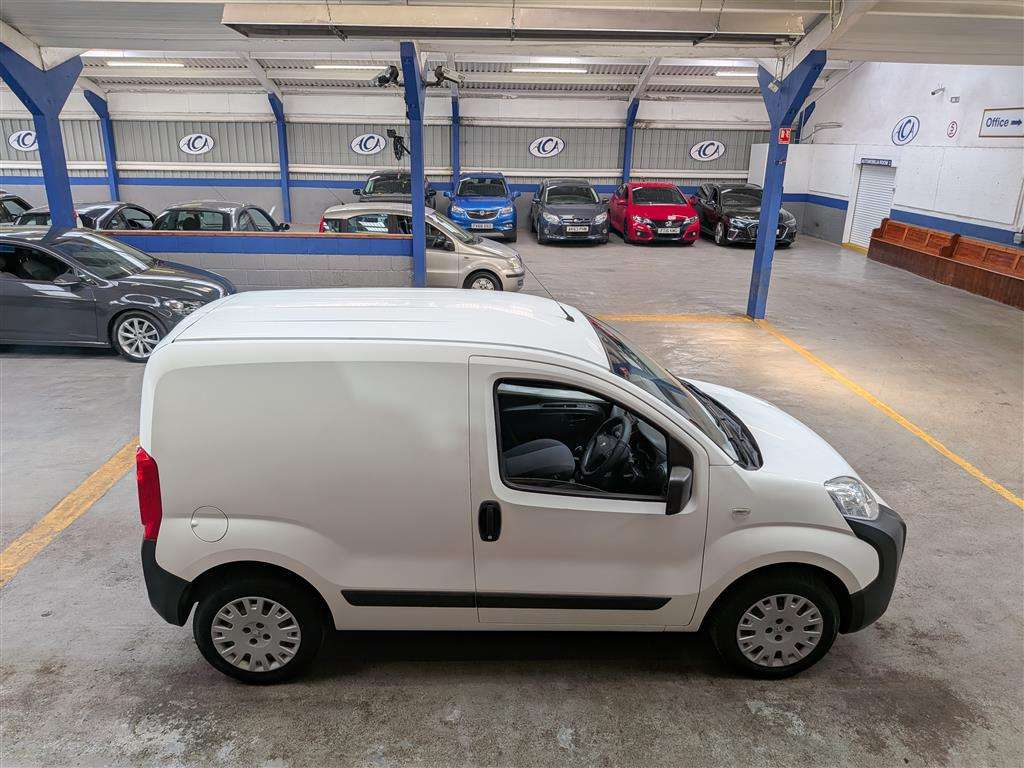 <p>2017 PEUGEOT BIPPER PROFESSIONAL HDI</p>