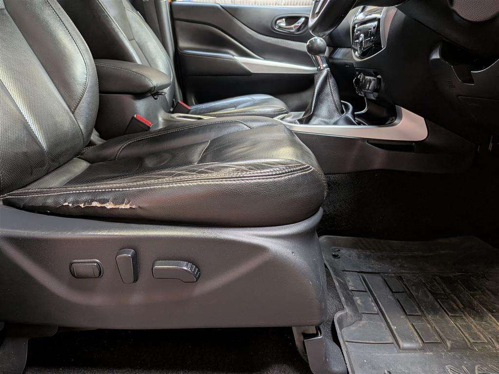 <p>2019 NISSAN NAVARA TEKNA DCI</p>
