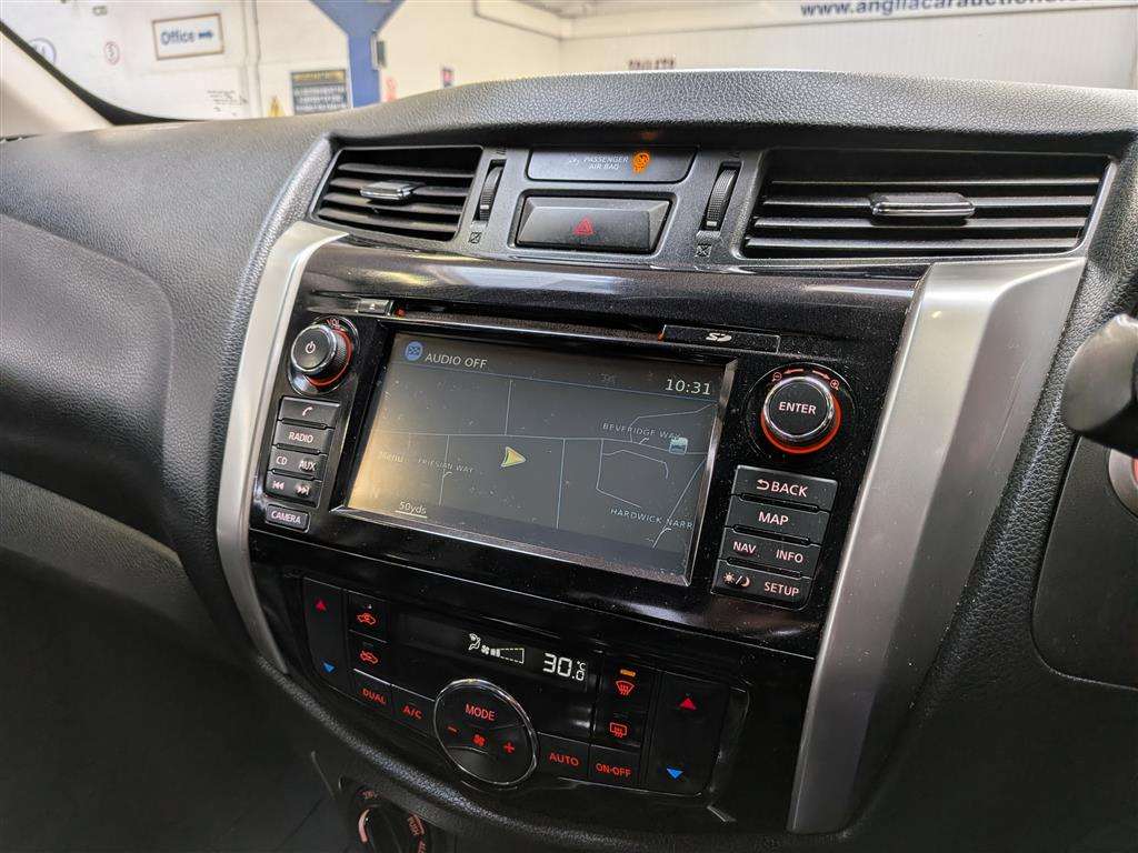 <p>2019 NISSAN NAVARA TEKNA DCI</p>