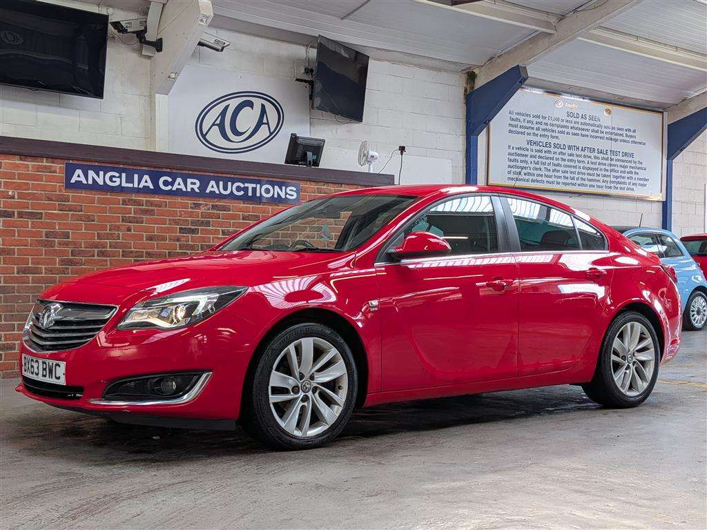 <p>2013 VAUXHALL INSIGNIA SRI</p>