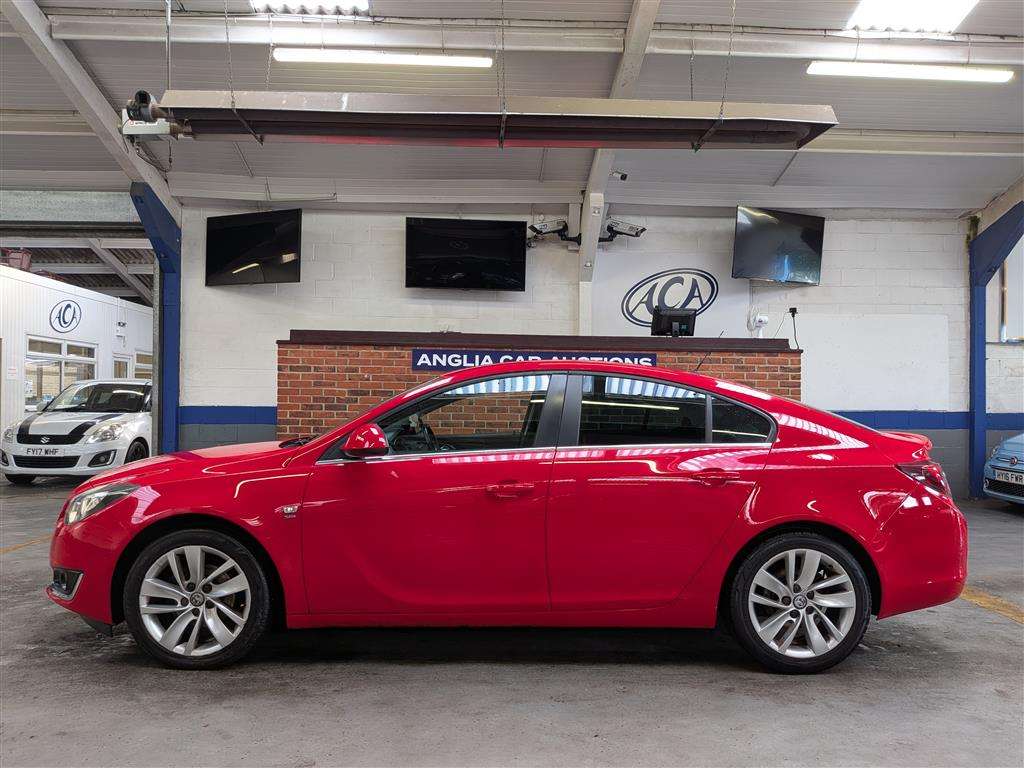 <p>2013 VAUXHALL INSIGNIA SRI</p>