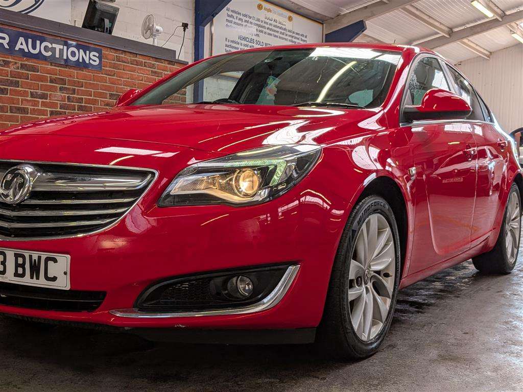 <p>2013 VAUXHALL INSIGNIA SRI</p>