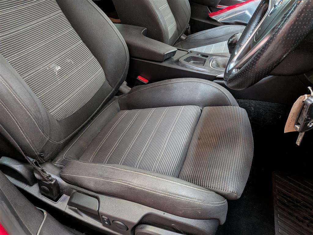 <p>2013 VAUXHALL INSIGNIA SRI</p>
