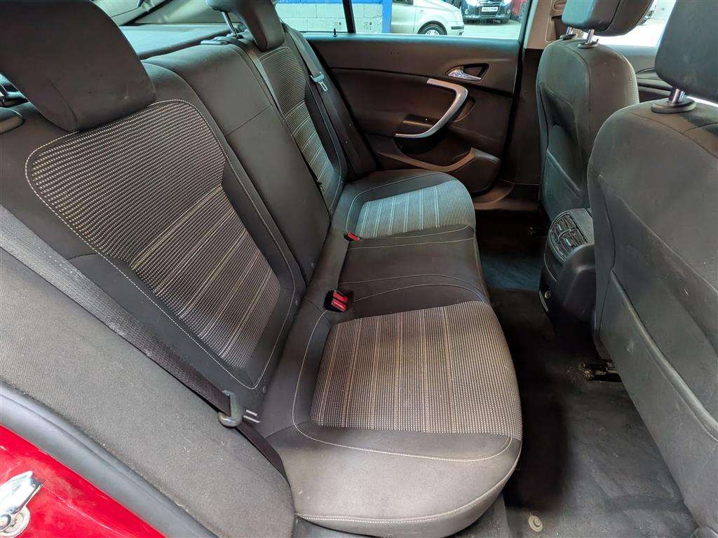 <p>2013 VAUXHALL INSIGNIA SRI</p>