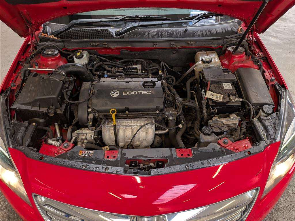 <p>2013 VAUXHALL INSIGNIA SRI</p>
