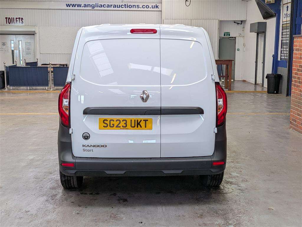 <p>2023 RENAULT KANGOO ML19 START BLUE DC</p>