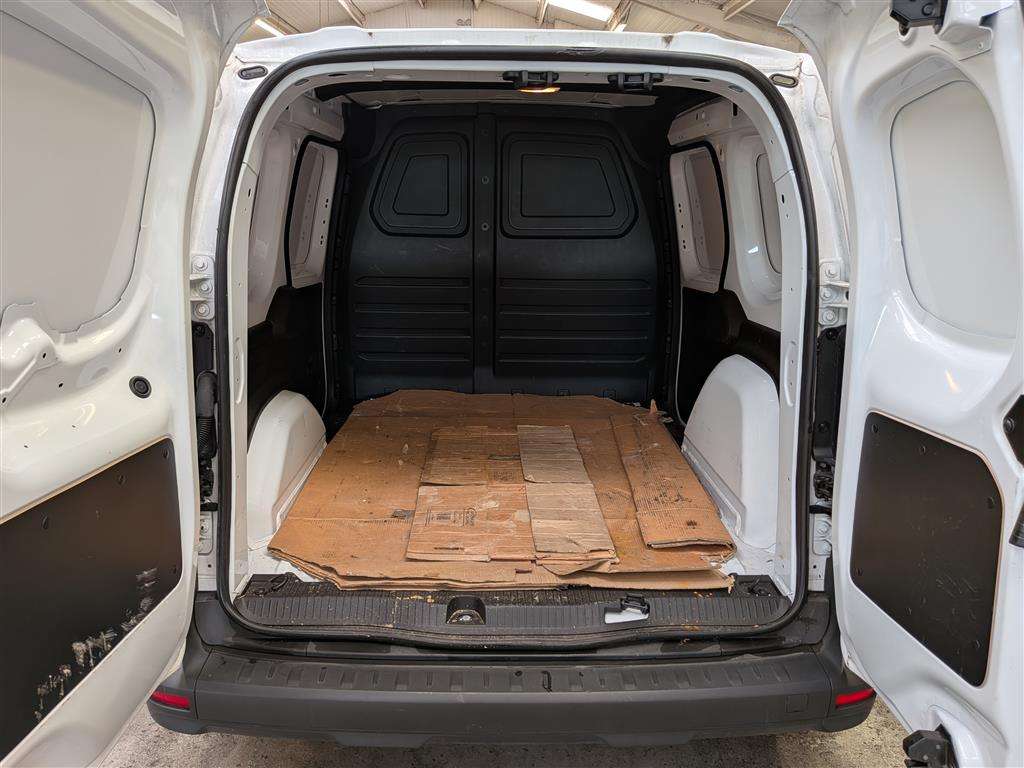 <p>2023 RENAULT KANGOO ML19 START BLUE DC</p>