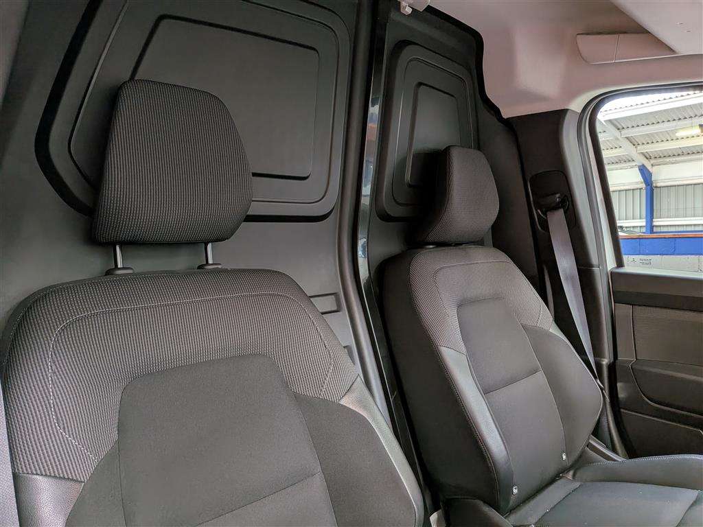 <p>2023 RENAULT KANGOO ML19 START BLUE DC</p>
