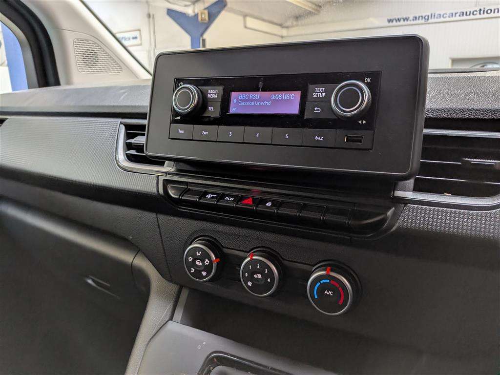 <p>2023 RENAULT KANGOO ML19 START BLUE DC</p>