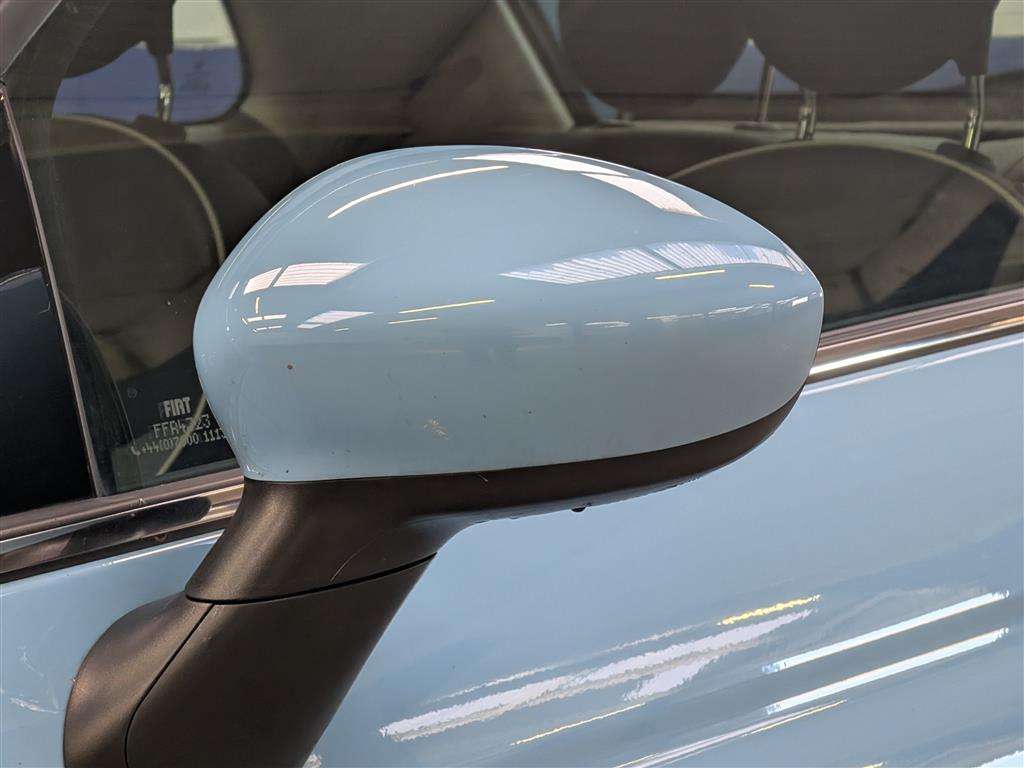 <p>2016 FIAT 500 LOUNGE TWINAIR</p>
