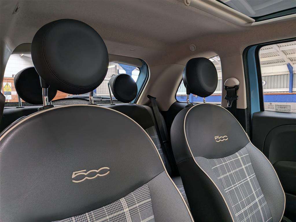 <p>2016 FIAT 500 LOUNGE TWINAIR</p>