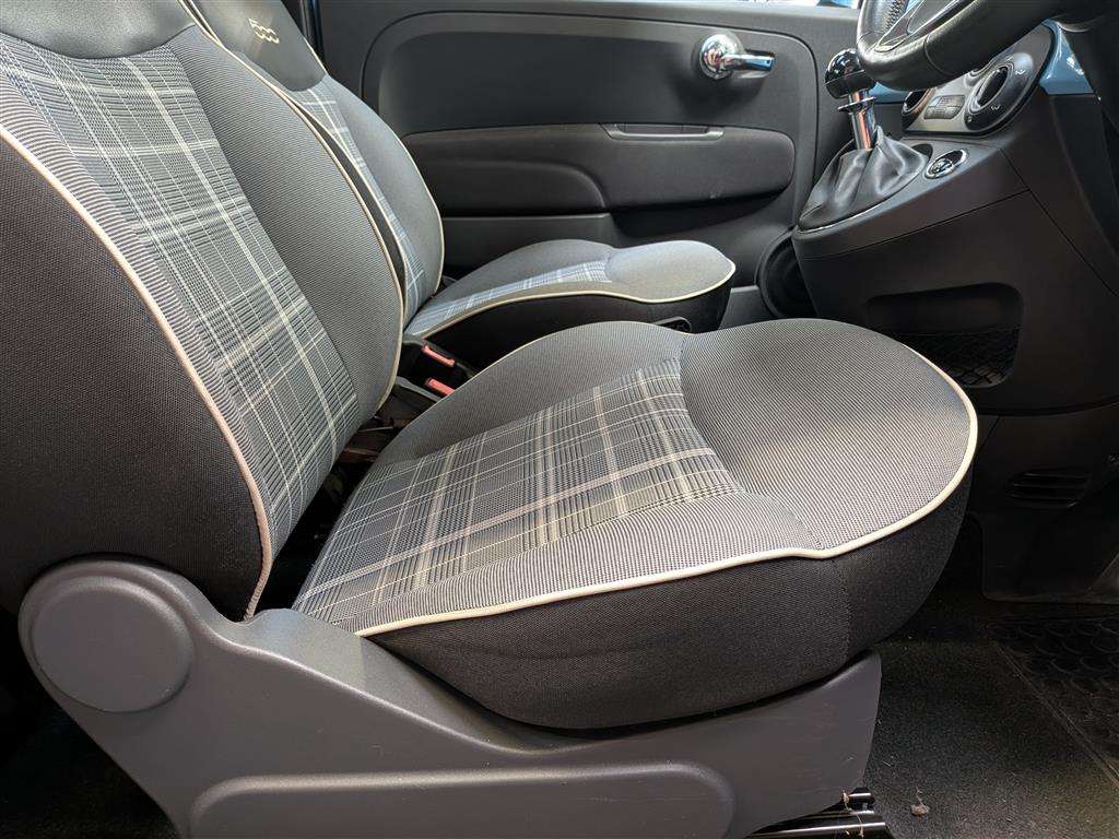 <p>2016 FIAT 500 LOUNGE TWINAIR</p>
