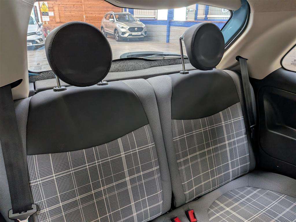 <p>2016 FIAT 500 LOUNGE TWINAIR</p>