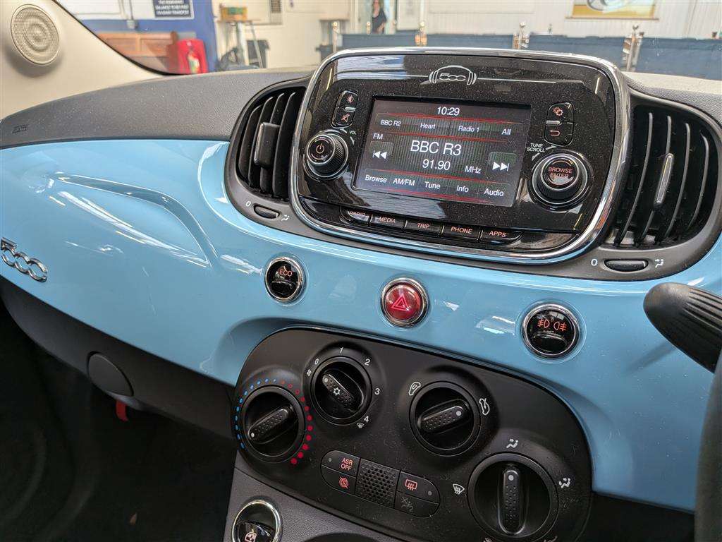<p>2016 FIAT 500 LOUNGE TWINAIR</p>