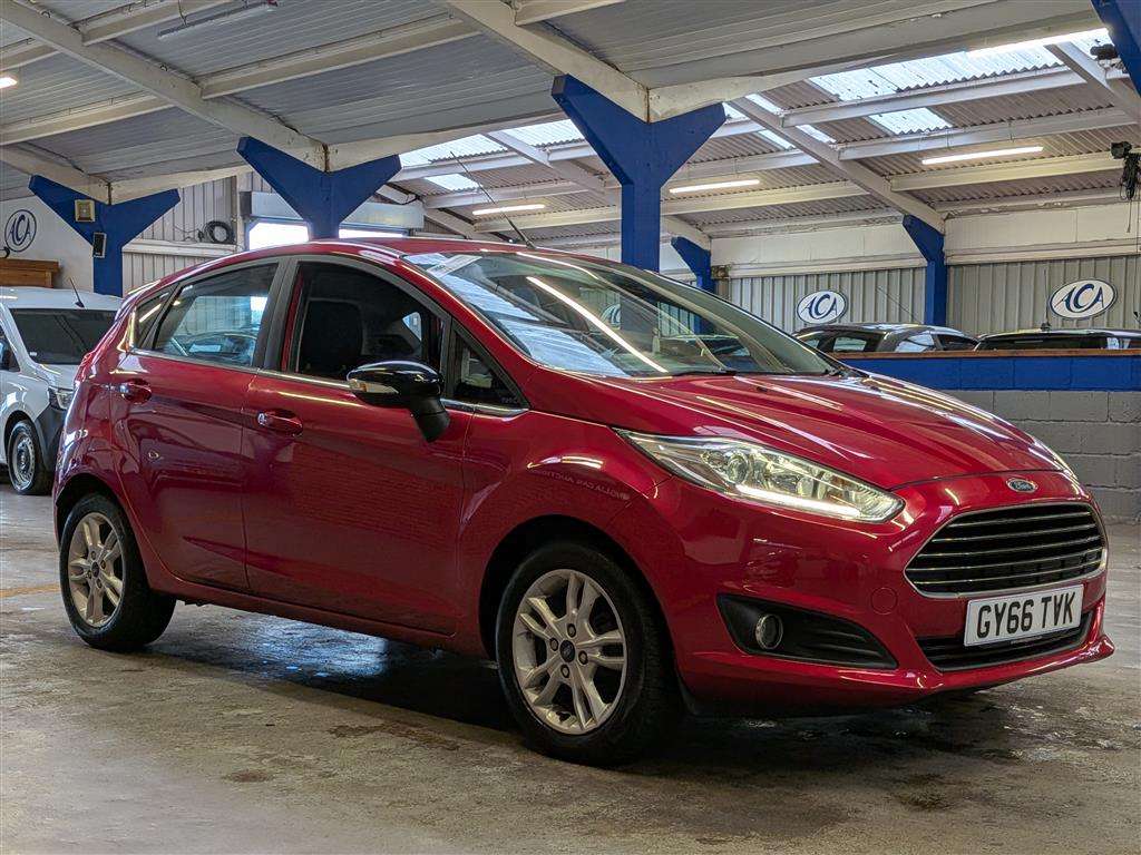 <p>2016 FORD FIESTA ZETEC TURBO</p>