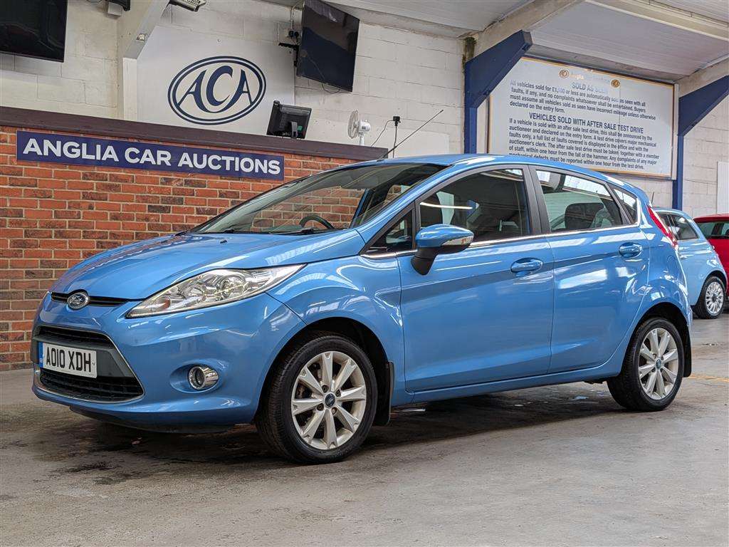 <p>2010 FORD FIESTA ZETEC</p>