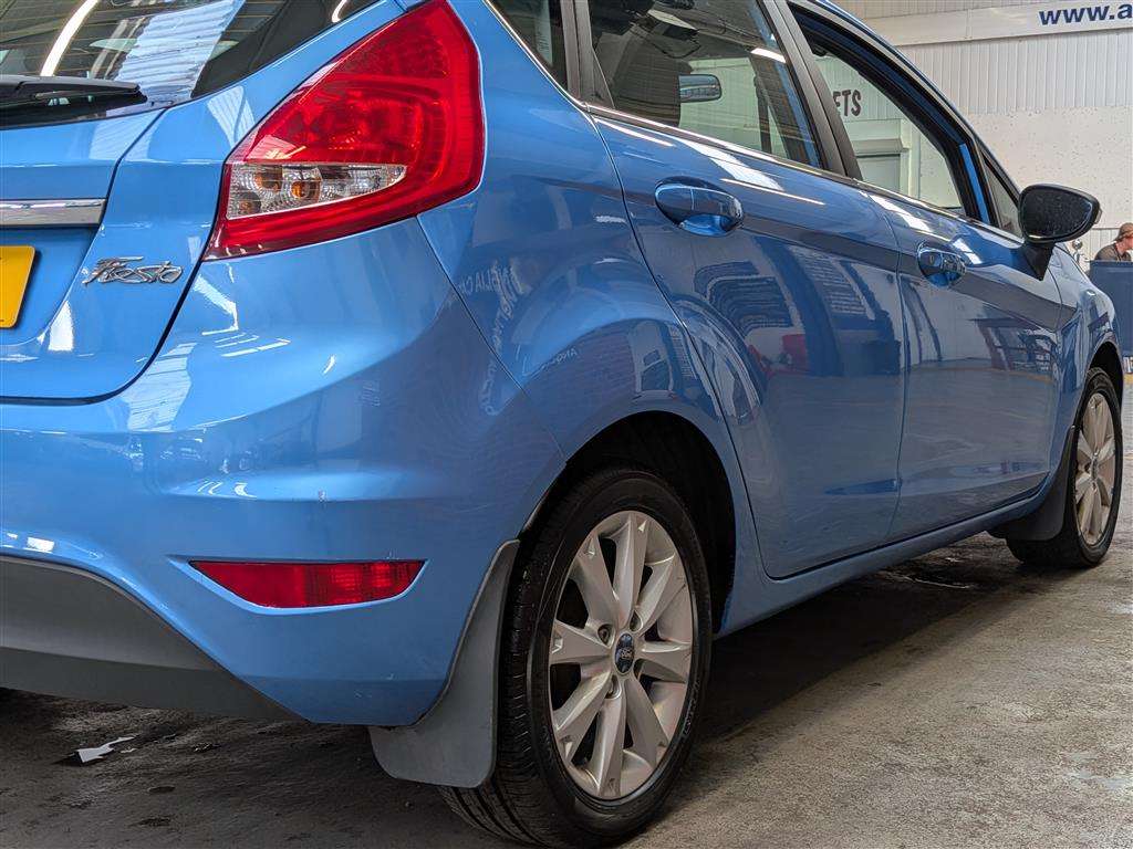 <p>2010 FORD FIESTA ZETEC</p>