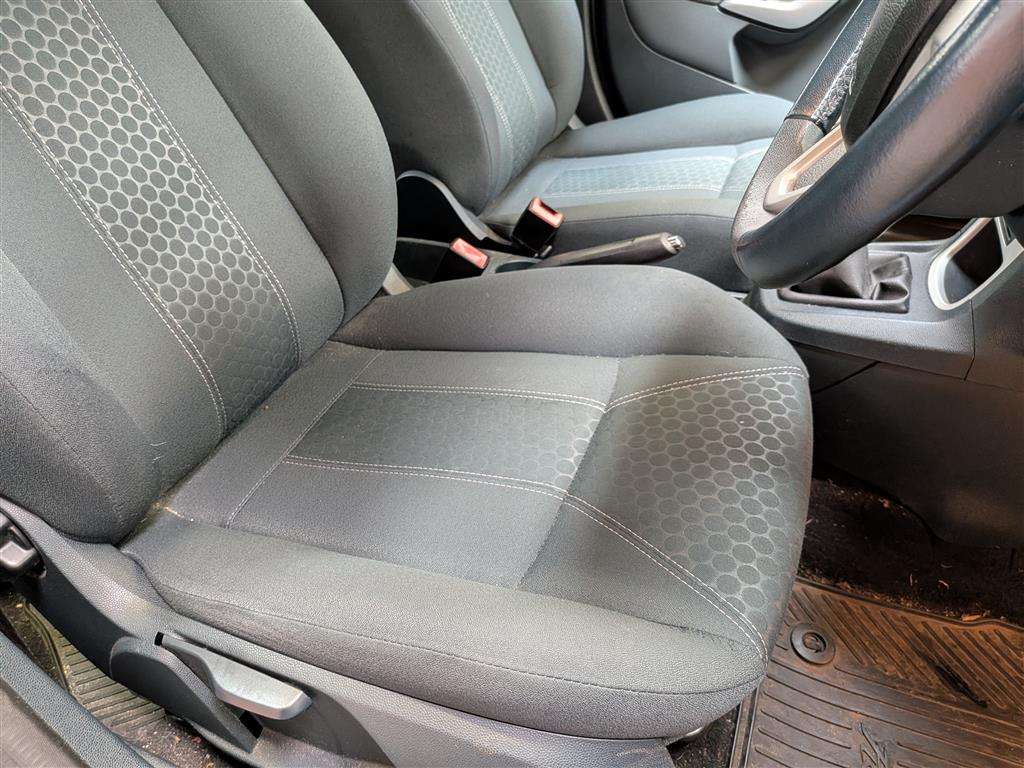 <p>2010 FORD FIESTA ZETEC</p>