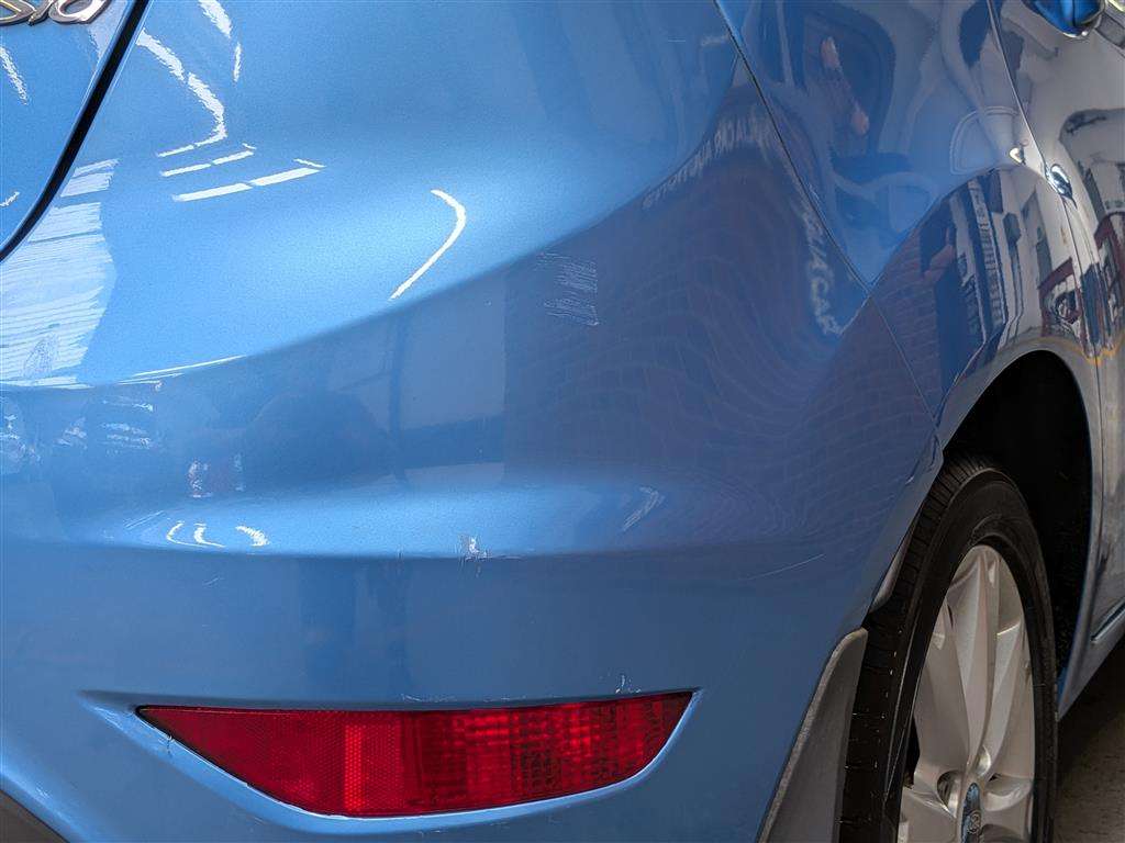 <p>2010 FORD FIESTA ZETEC</p>