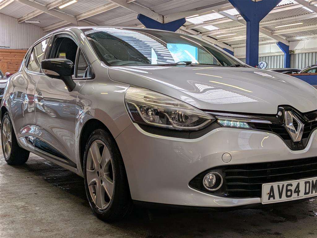 <p>2014 RENAULT CLIO D-QUE M-NAV ENERGY D</p>