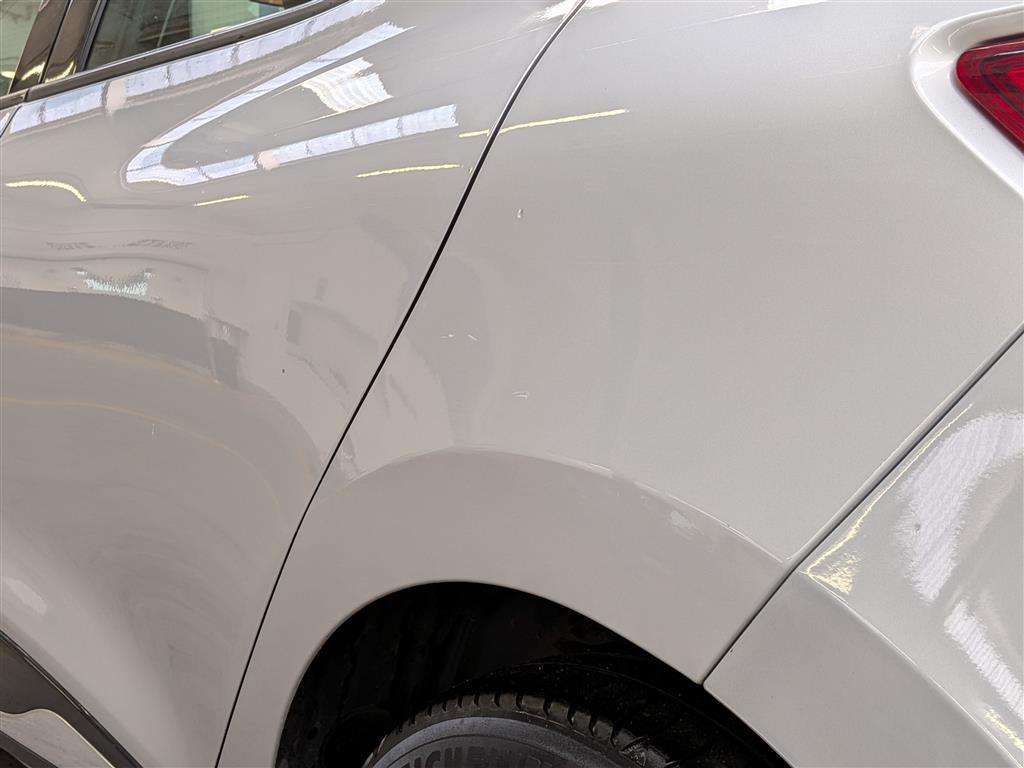 <p>2014 RENAULT CLIO D-QUE M-NAV ENERGY D</p>