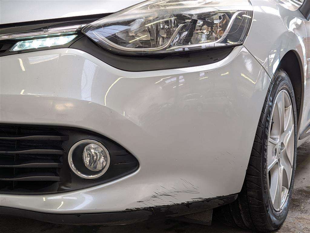 <p>2014 RENAULT CLIO D-QUE M-NAV ENERGY D</p>