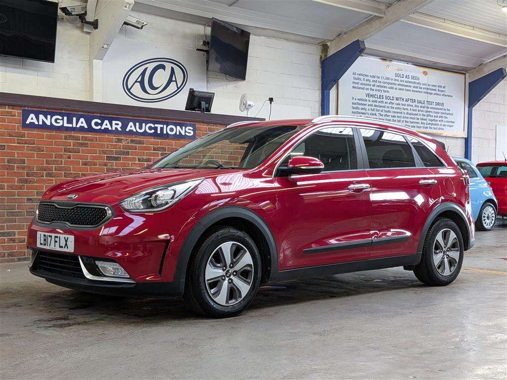 <p>2017 KIA NIRO 2 S-A</p>