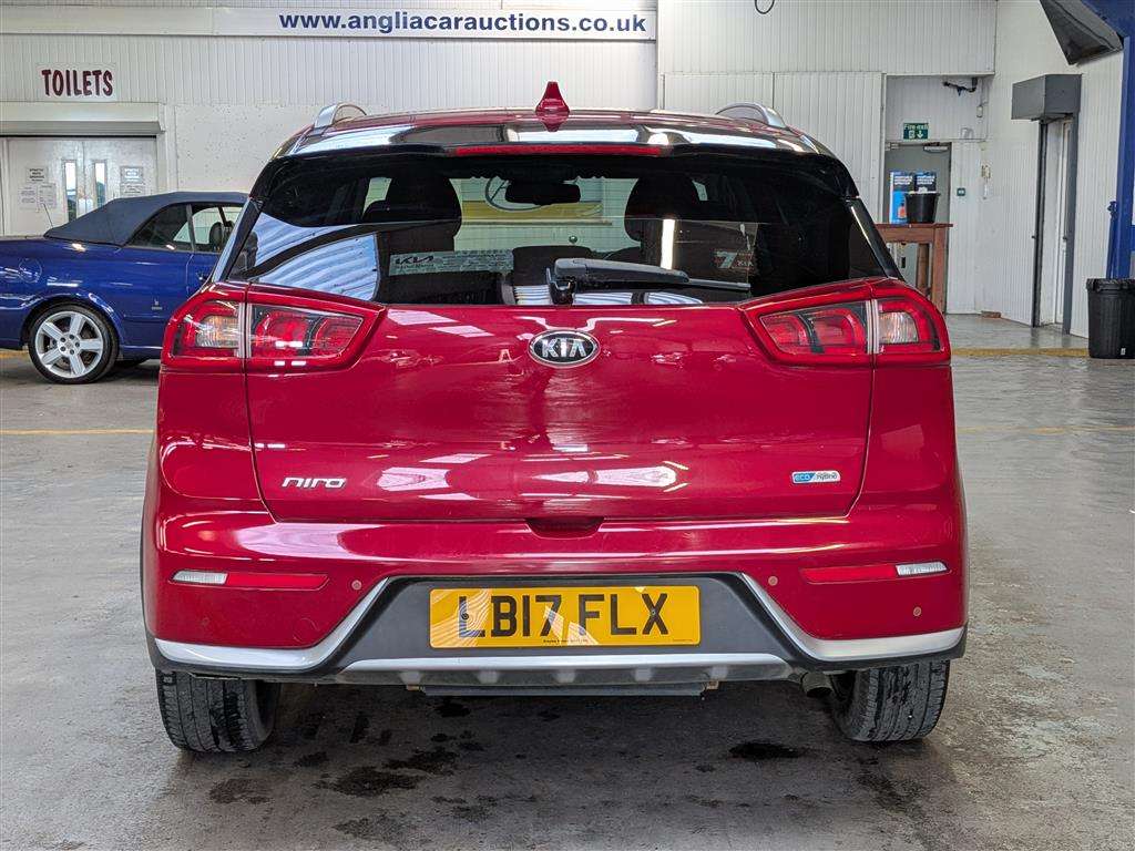 <p>2017 KIA NIRO 2 S-A</p>