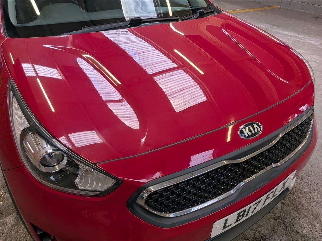 <p>2017 KIA NIRO 2 S-A</p>