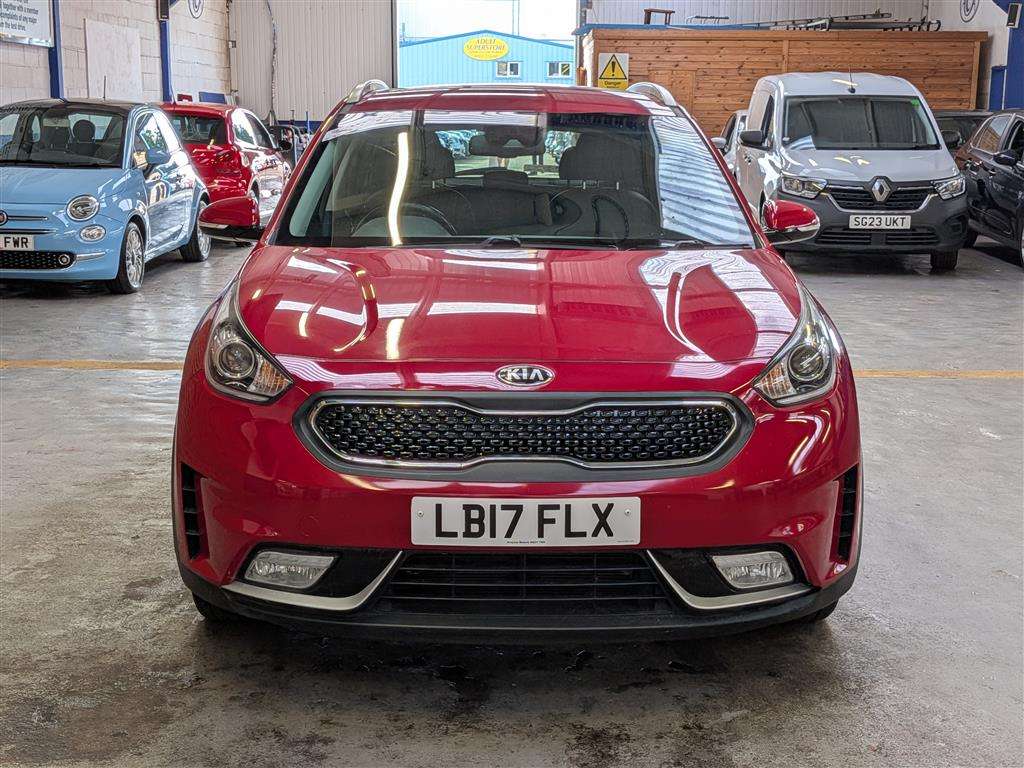 <p>2017 KIA NIRO 2 S-A</p>