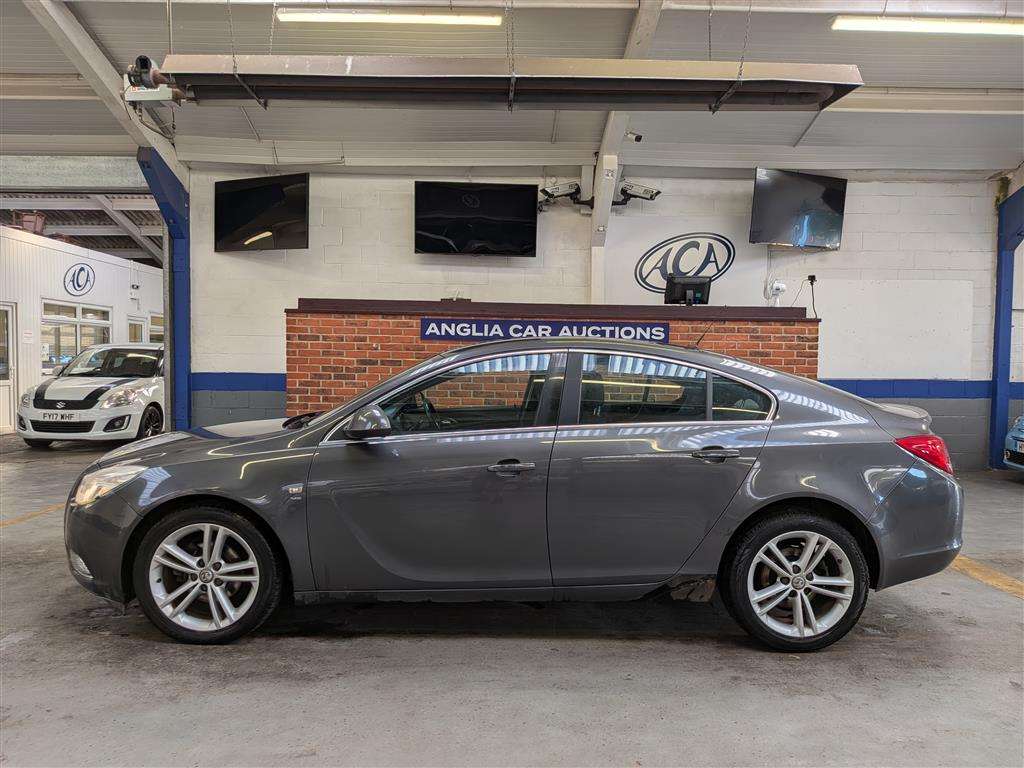 <p>2010 VAUXHALL INSIGNIA SRI 128 CDTI</p>